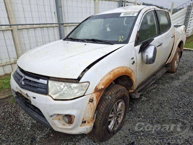 2014 MITSUBISHI L200 TRITON 
