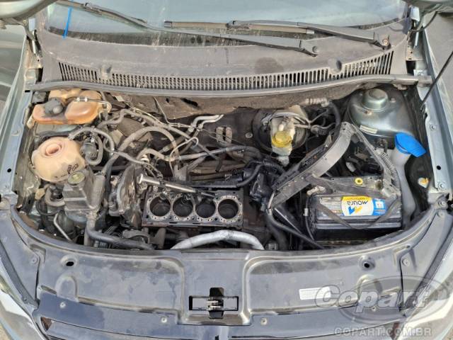 2010 VOLKSWAGEN FOX 