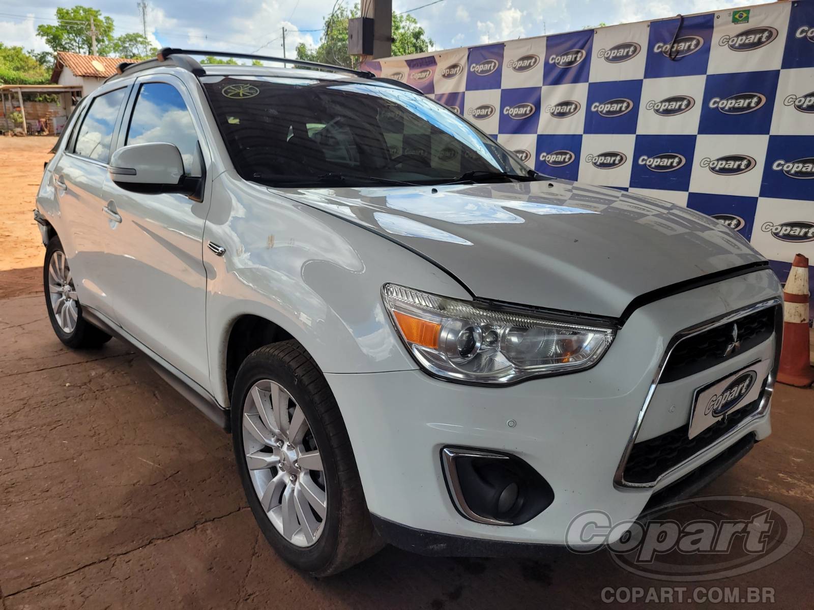Veículo Mitsubishi ASX 2015 MITSUBISHI ASX AWD CVT 2.0 16V MIVEC 2015 em leilão
