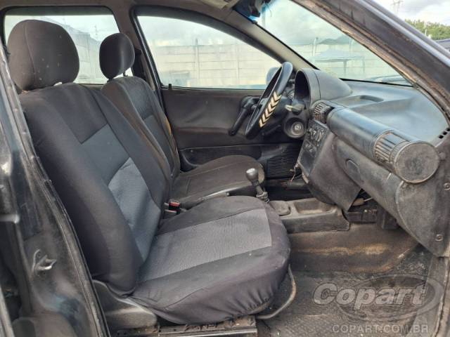 2003 CHEVROLET CORSA SEDAN 