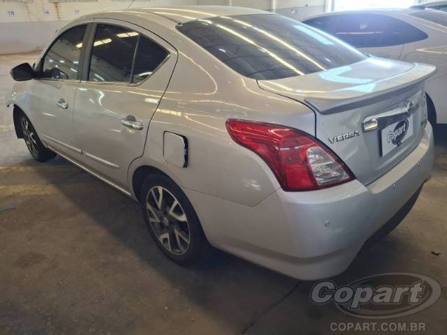 2017 NISSAN VERSA 