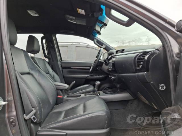 2017 TOYOTA HILUX CD 