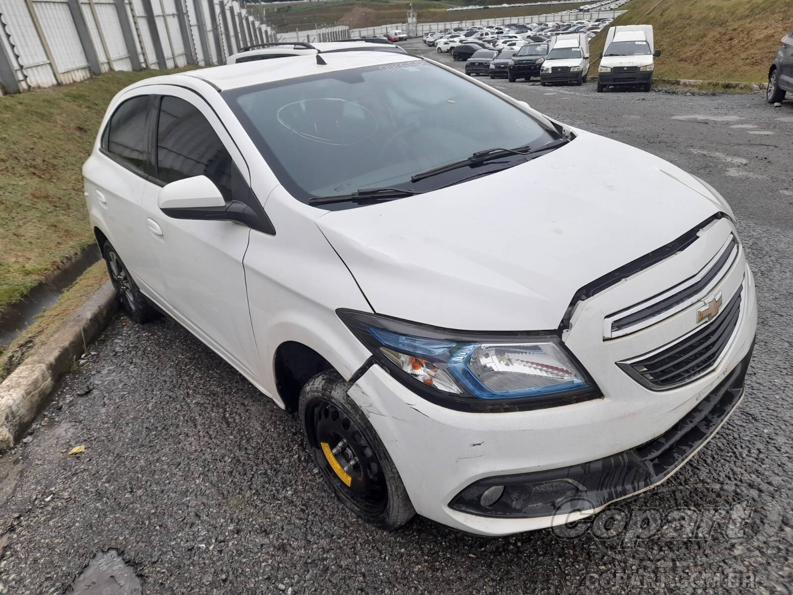 Veículo GM - Chevrolet Onix 2015 CHEVROLET ONIX LTZ AT6 1.4 SPE/4 2015 em leilão