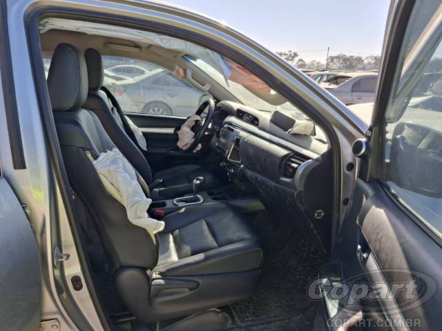 2021 TOYOTA HILUX CD 