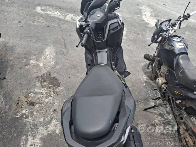 2025 YAMAHA NMAX 