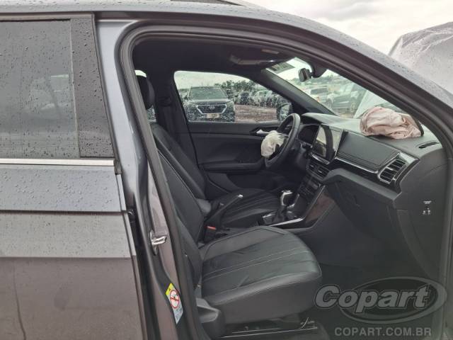 2025 VOLKSWAGEN T-CROSS 