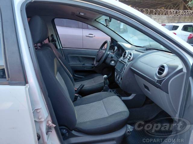 2013 FORD FIESTA 