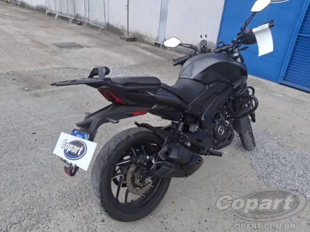 2025 BAJAJ DOMINAR 