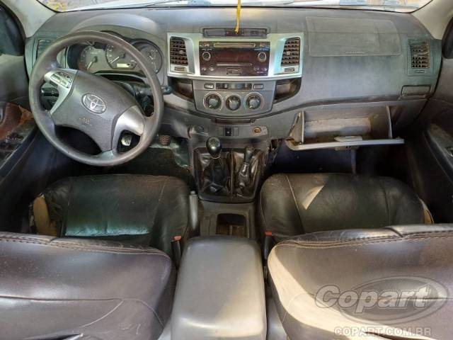 2015 TOYOTA HILUX CD 