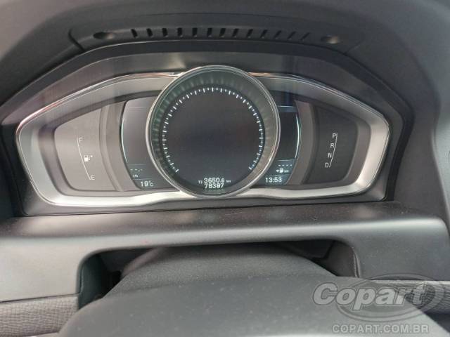 2015 VOLVO XC60 