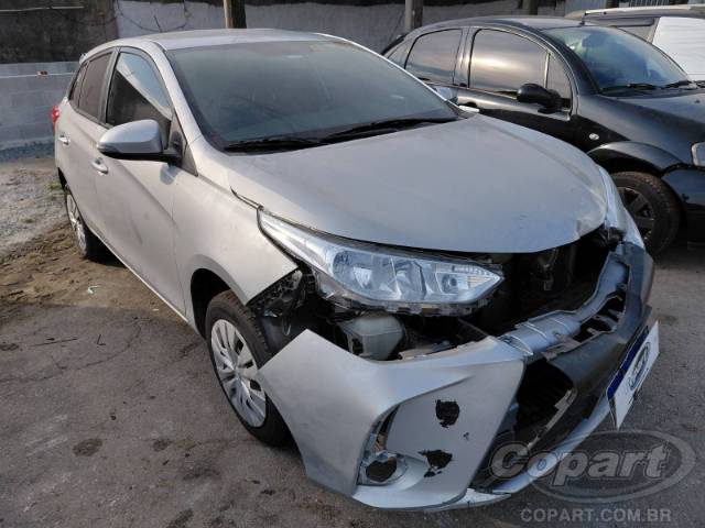 2024 TOYOTA YARIS 