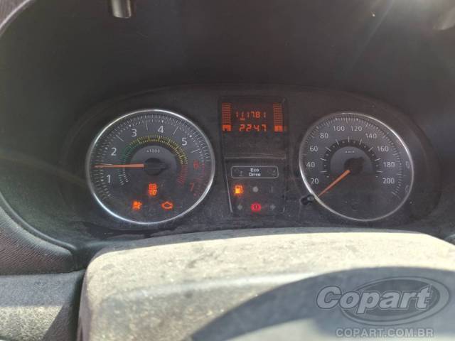 2015 RENAULT CLIO 