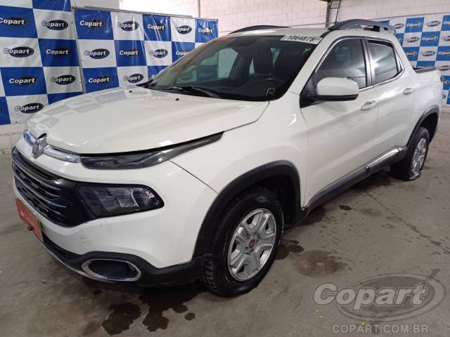 2017 FIAT TORO 