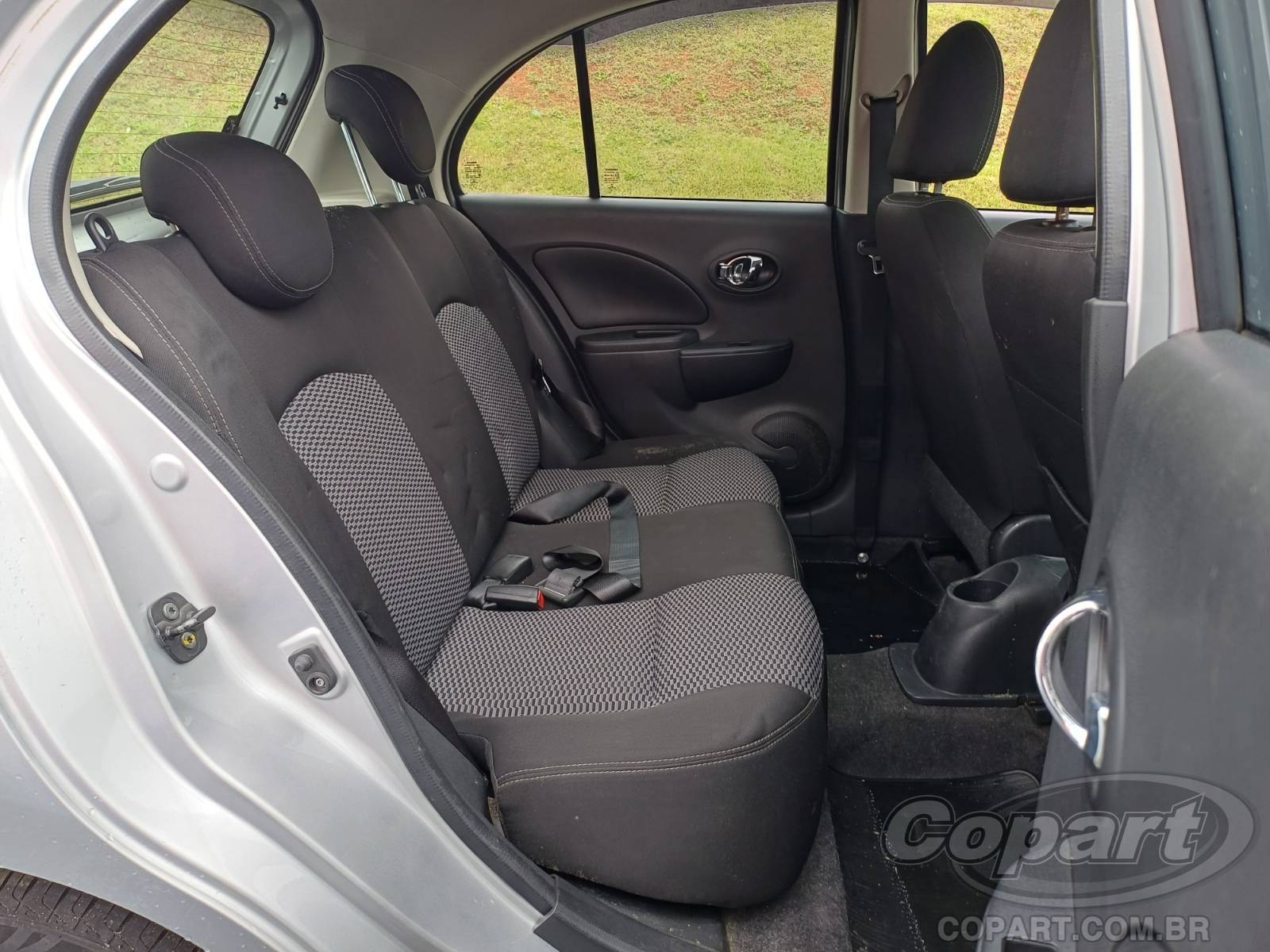 2016 NISSAN MARCH — foto 6 de 11