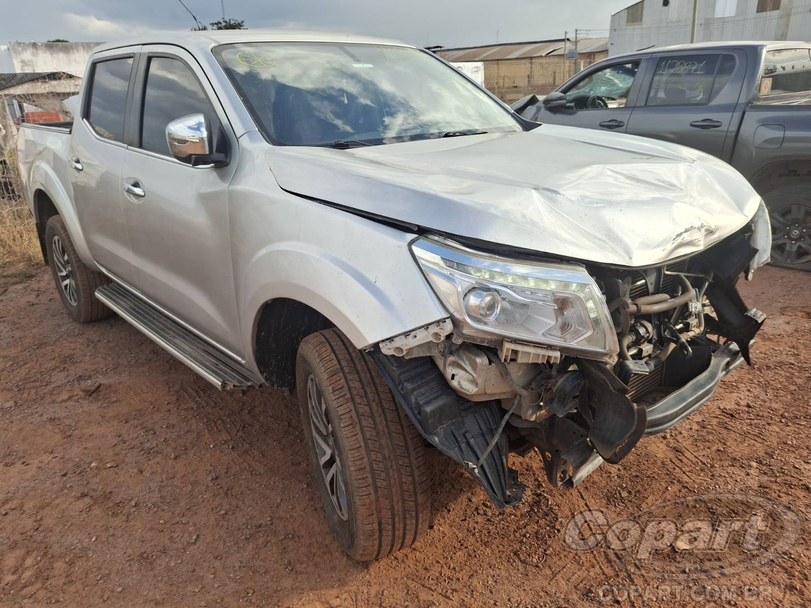 Nissan Frontier CD