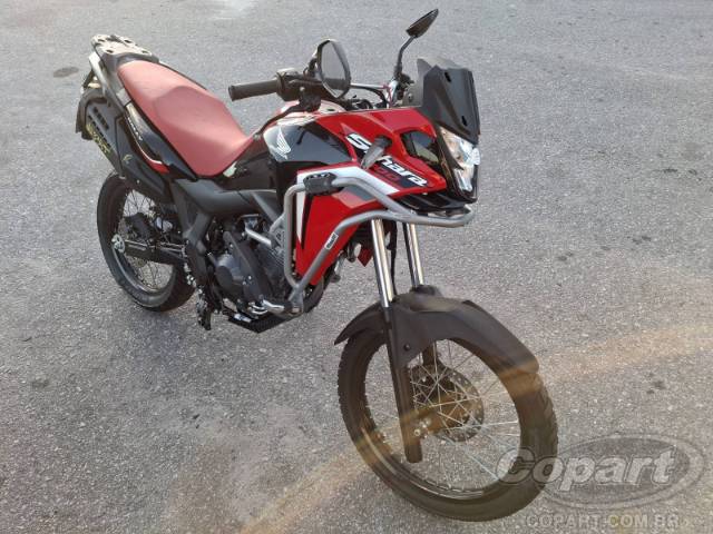 2025 HONDA XRE SAHARA 300 
