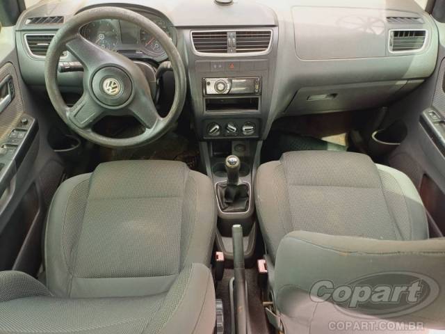 2011 VOLKSWAGEN FOX 