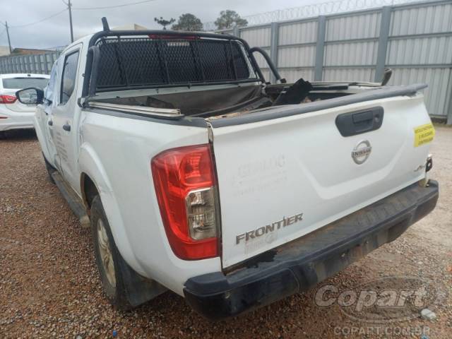 2022 NISSAN FRONTIER CD 