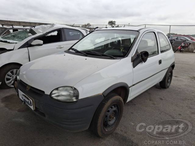 1996 CHEVROLET CORSA 
