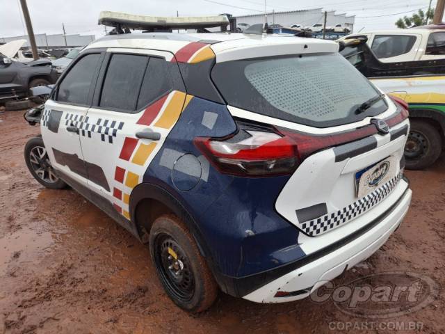 2024 NISSAN KICKS 