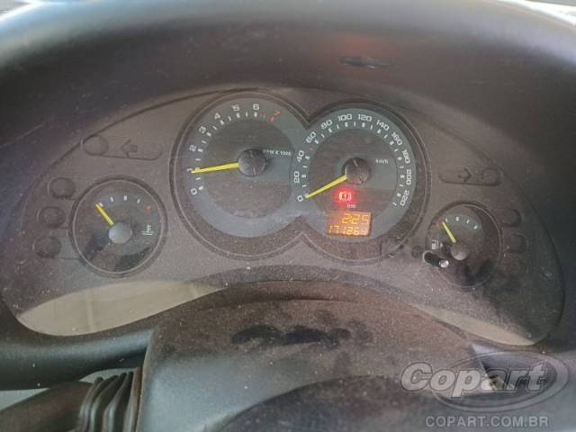 2010 CHEVROLET CLASSIC 