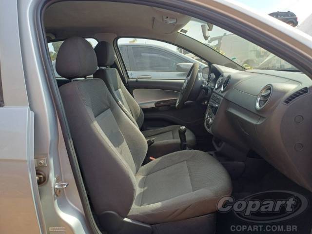 2010 VOLKSWAGEN GOL 