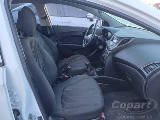 2015 HYUNDAI HB20 