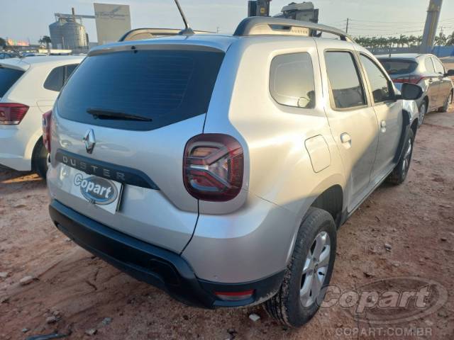 2025 RENAULT DUSTER 