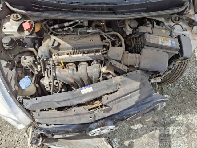 2014 HYUNDAI HB20S 