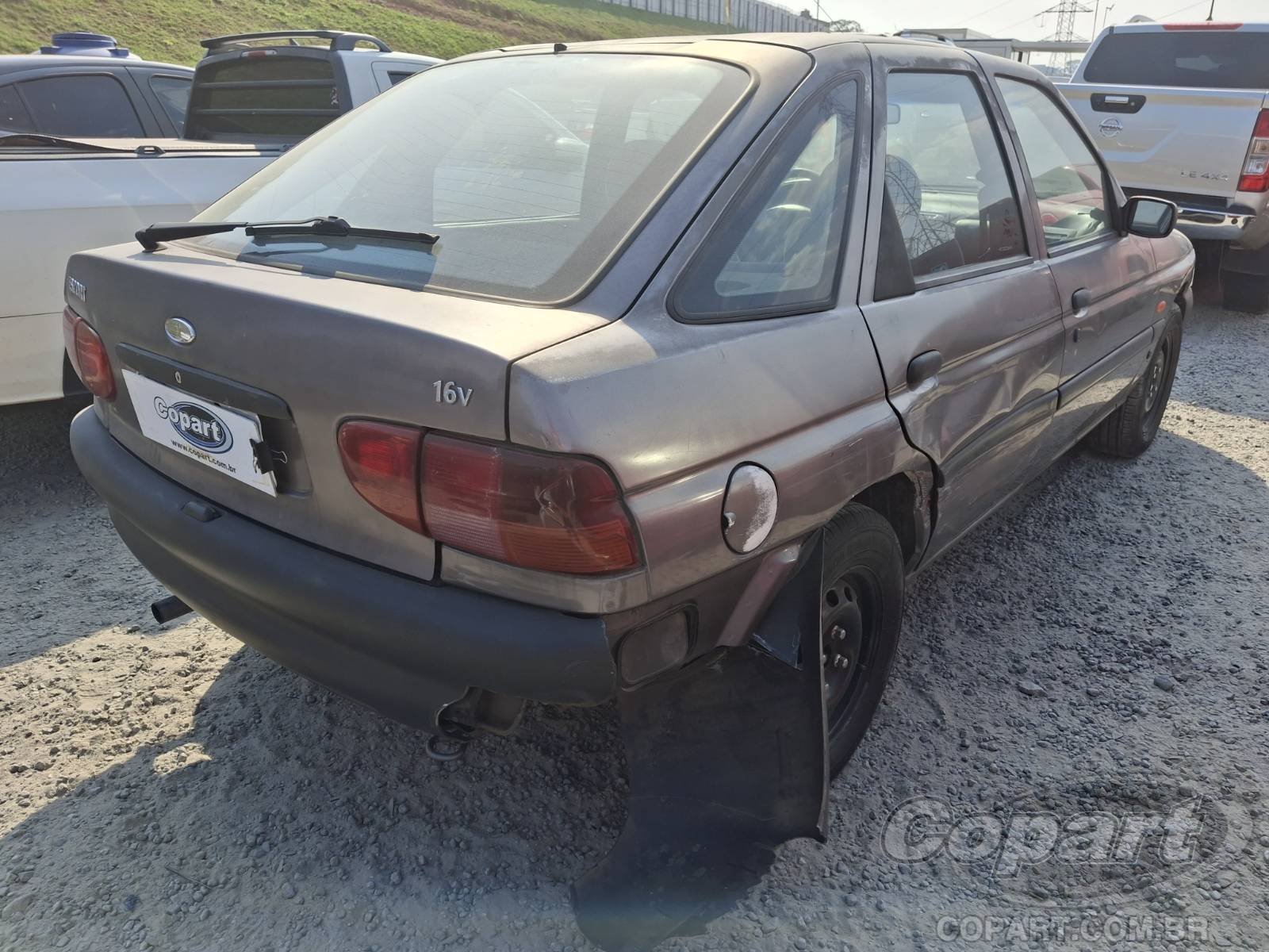 Foto 4: 1997 FORD ESCORT