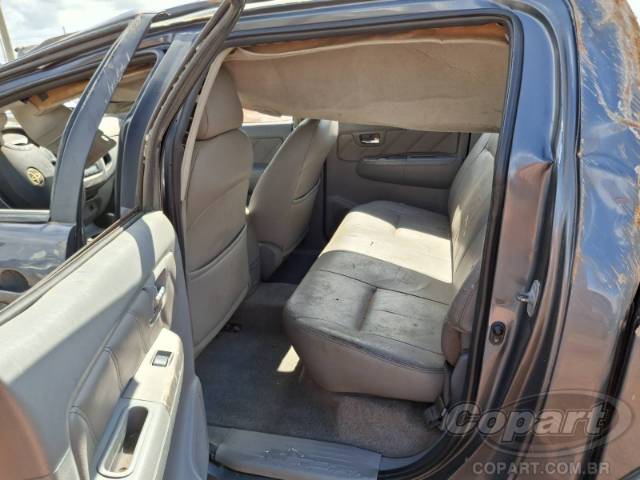 2011 TOYOTA HILUX CD 