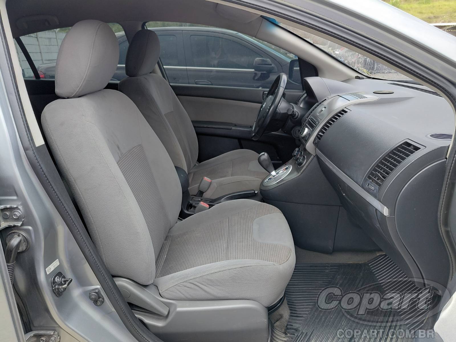 2012 NISSAN SENTRA — foto 5 de 11