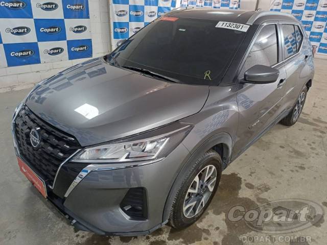 2024 NISSAN KICKS 