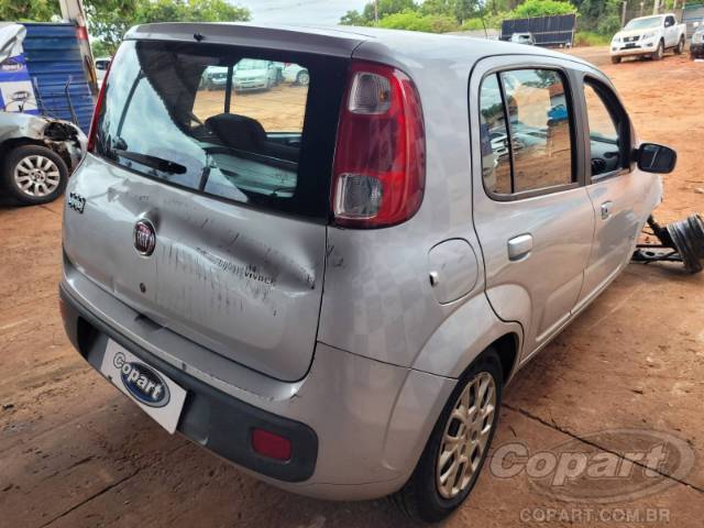 2015 FIAT UNO 