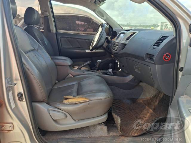 2012 TOYOTA HILUX CD 