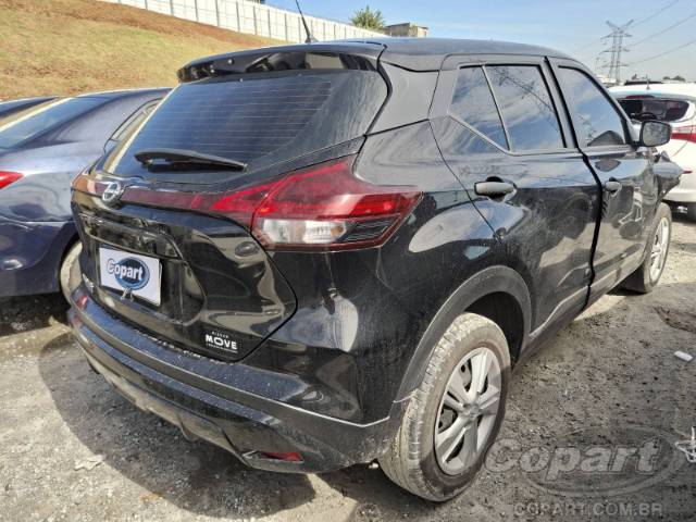2025 NISSAN Kicks Play 