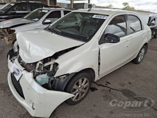 2017 TOYOTA ETIOS SEDA 