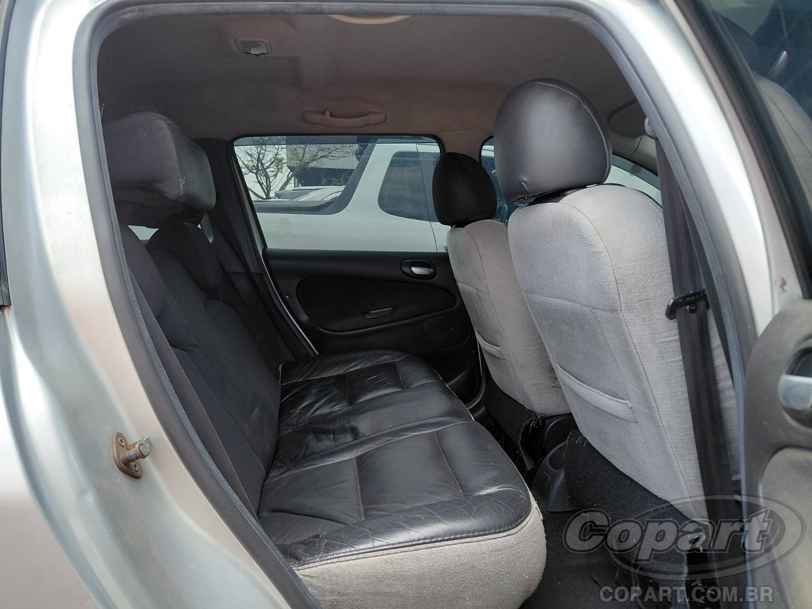Foto 6 de 10: 2008 PEUGEOT 206 SW