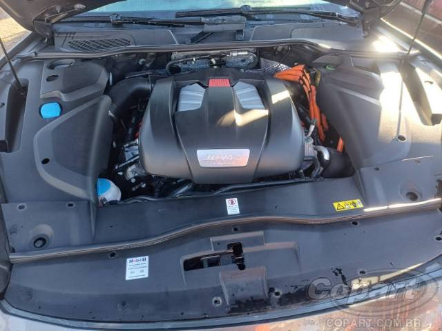 2017 PORSCHE CAYENNE 