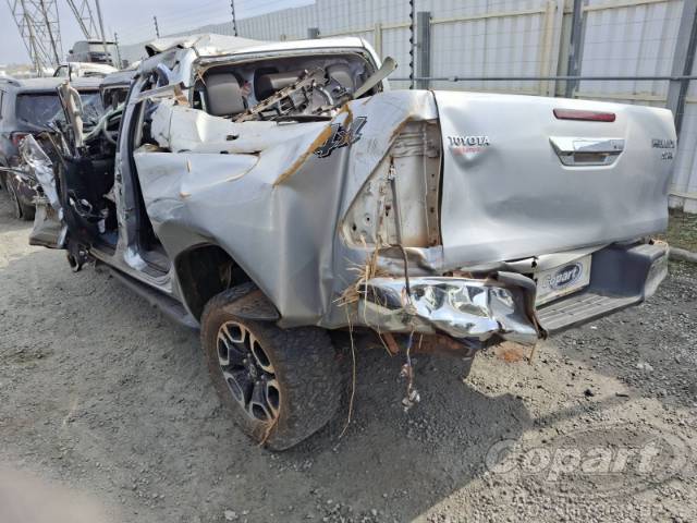 2022 TOYOTA HILUX CD 