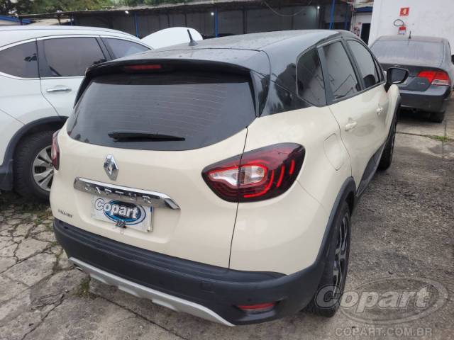2021 RENAULT CAPTUR 