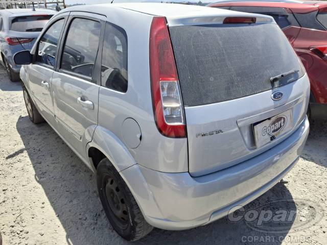2009 FORD FIESTA 