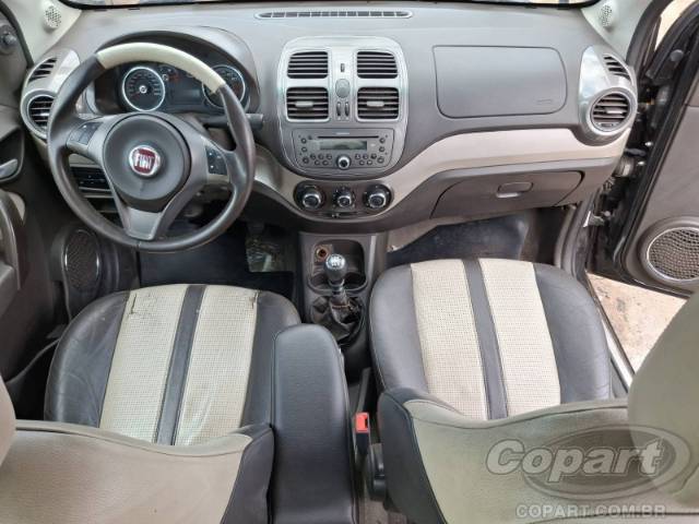 2015 FIAT GRAND SIENA 