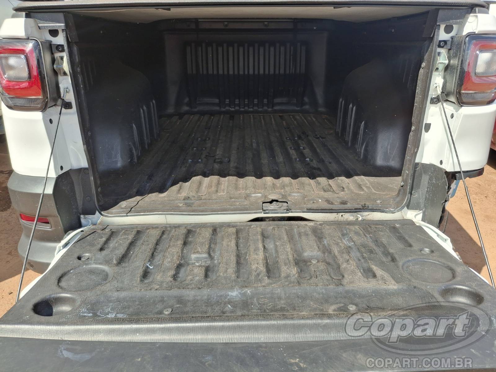 Foto 6 de 11: 2026 FIAT STRADA