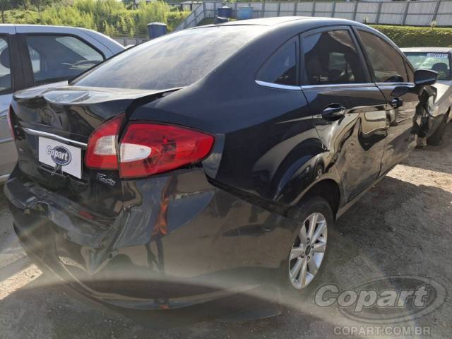 2011 FORD FIESTA SEDAN 