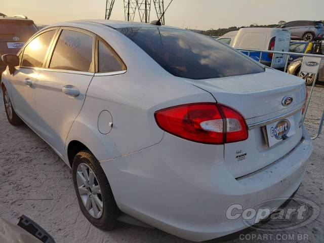 2011 FORD FIESTA SEDAN 