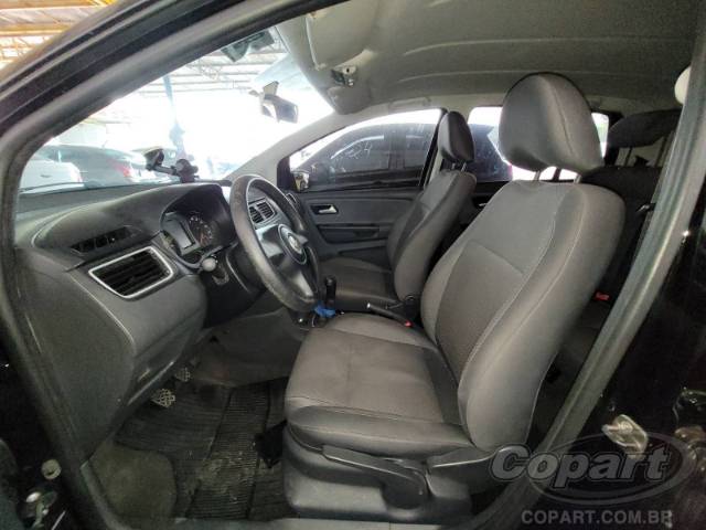 2011 VOLKSWAGEN FOX 