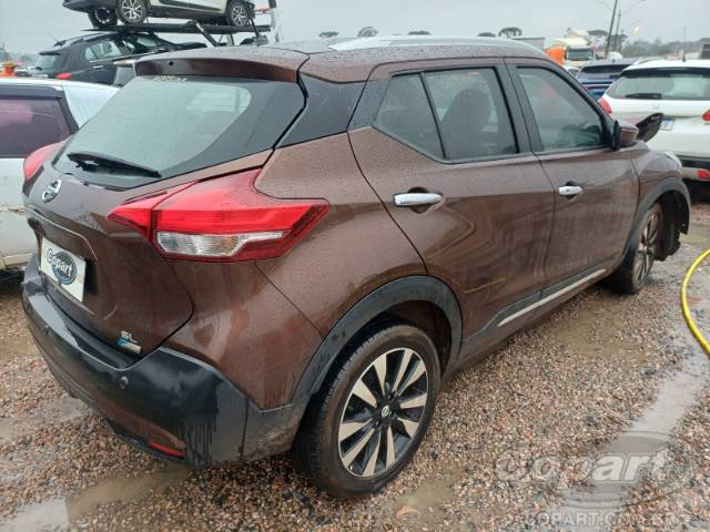 2018 NISSAN KICKS 