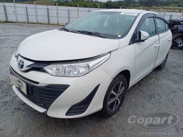 2020 TOYOTA YARIS SEDA 