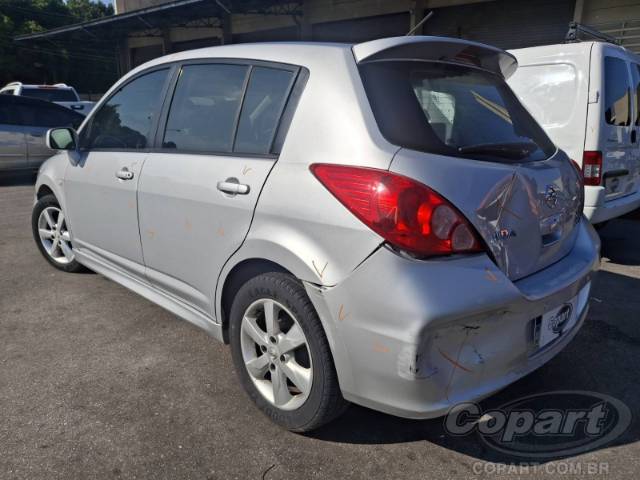 2013 NISSAN TIIDA 